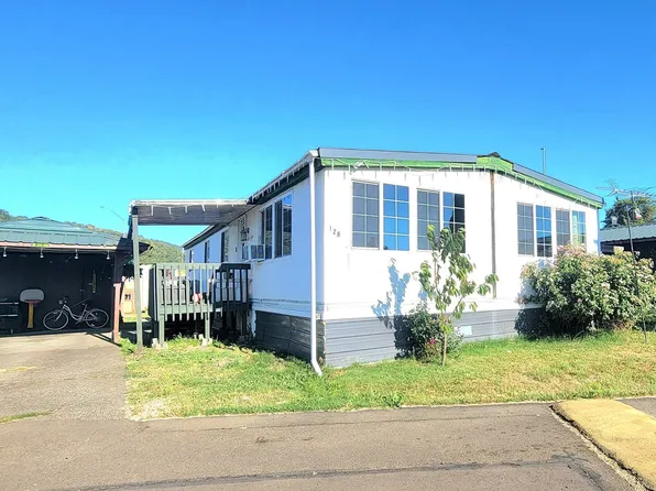 128 Berry Loop Ln, Roseburg, OR 97471