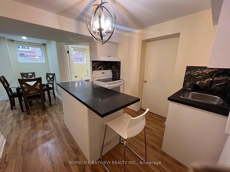 157 Goldsmith Cres #BASEMENT — Photo 3