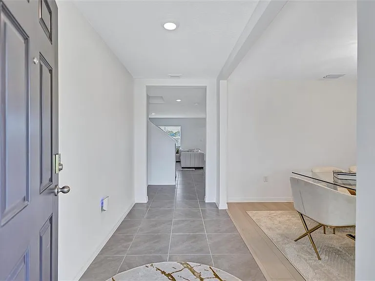 7601 Rosewood Garden Loop — Photo 4