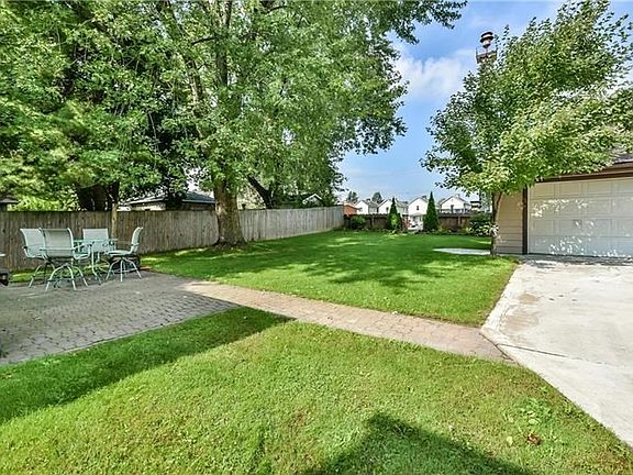 Spacious Flat Backyard and 2 car garage