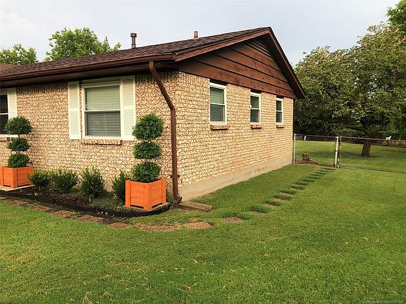 3rd image of 12536 E 20th St