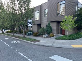 8433 SW 19th Ave, Portland, OR 97219