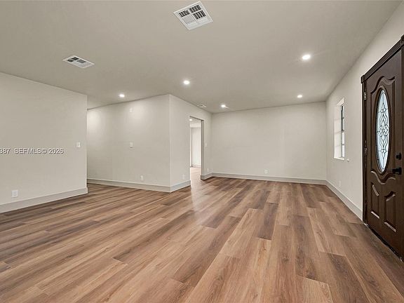 3rd image of 5632 SW 19th St