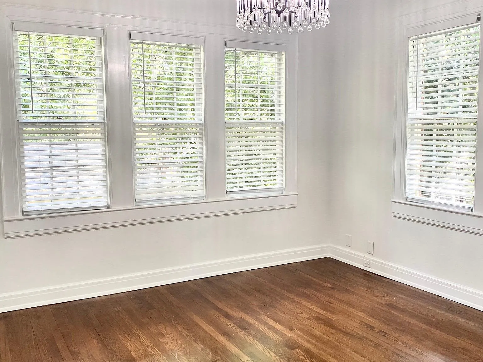 2409 Fairfield Ave — Photo 4