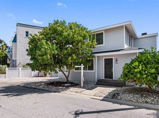 300 Bay Plz, Treasure Island, FL 33706
