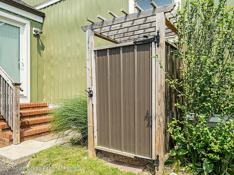 132 Sampson Pl — Photo 19