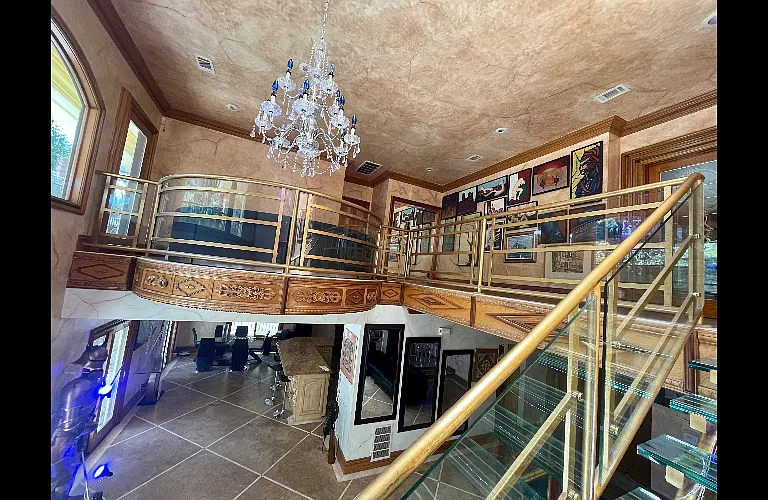 4266 Hillcrest Dr — Photo 9