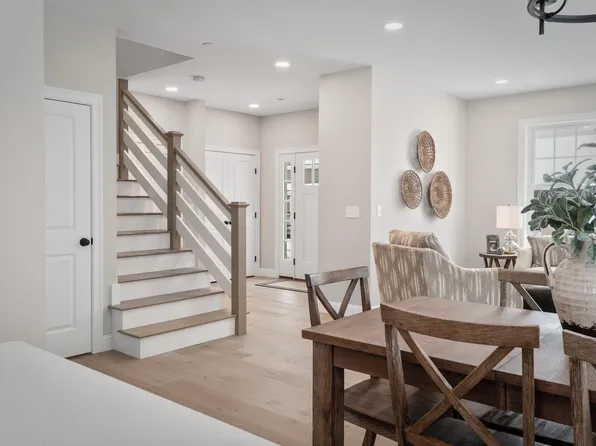 55 Owl's Nest Road, Portland, ME 04102