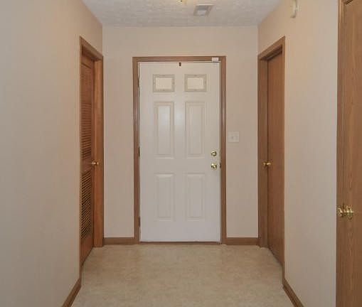 7819WestbrookRd-4