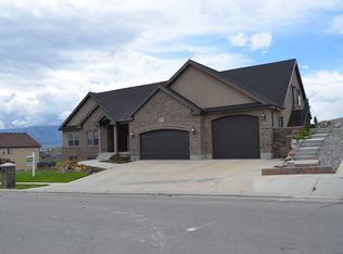 4021 E Clubhouse Ln, Eagle Mountain, UT 84005