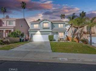 33129 Shoreline Dr, Lake Elsinore, CA 92530