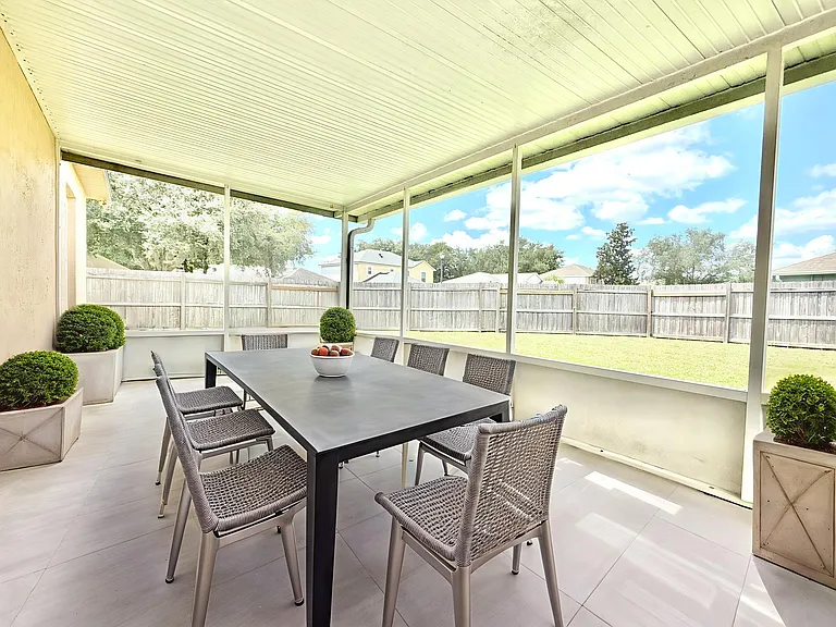 4100 Mendenwood Ln — Photo 18