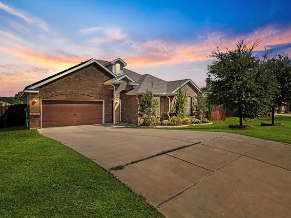 3708 Star Gazer Ln, Forest Hill, TX 76140