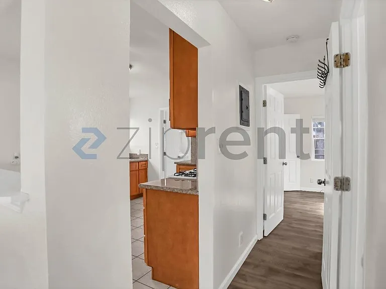 3817 Waller Ave — Photo 9