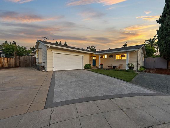 3rd image of 1716 Lollie Ct