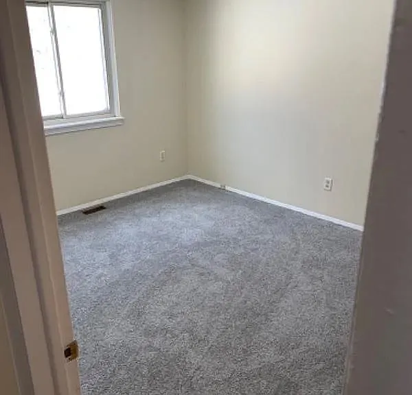 11818 Arcola St — Photo 11