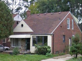 11385 Balfour Rd, Grosse Pointe, MI 48224