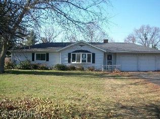 56258 Wilbur Rd, Three Rivers, MI 49093