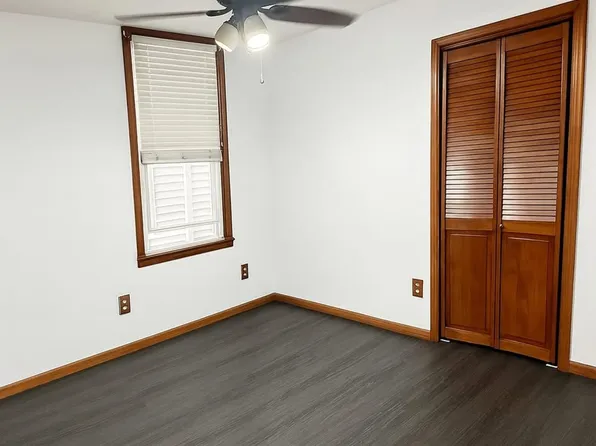 79 West 16th Street image 3 of 7