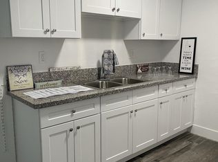 5655 Halbrent Ave APT 8, Van Nuys, CA 91411