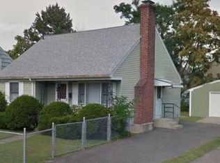 41 Shawmut St, Springfield, MA 01108