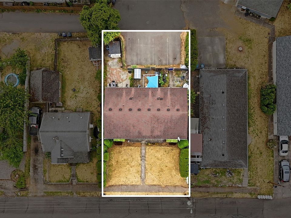 2nd image of 3316 Grand Boulevard