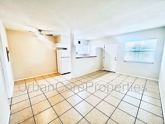 3rd image of 115 7th Ave N APT 9