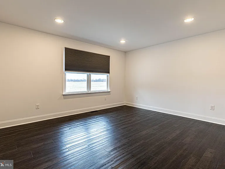 413 Red Lion Rd — Photo 18