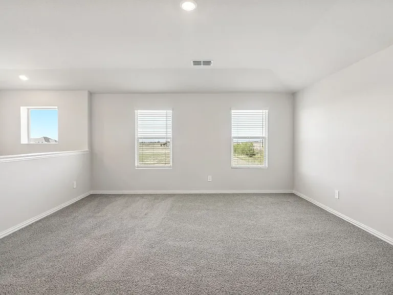 901 Edgehurst Dr — Photo 20