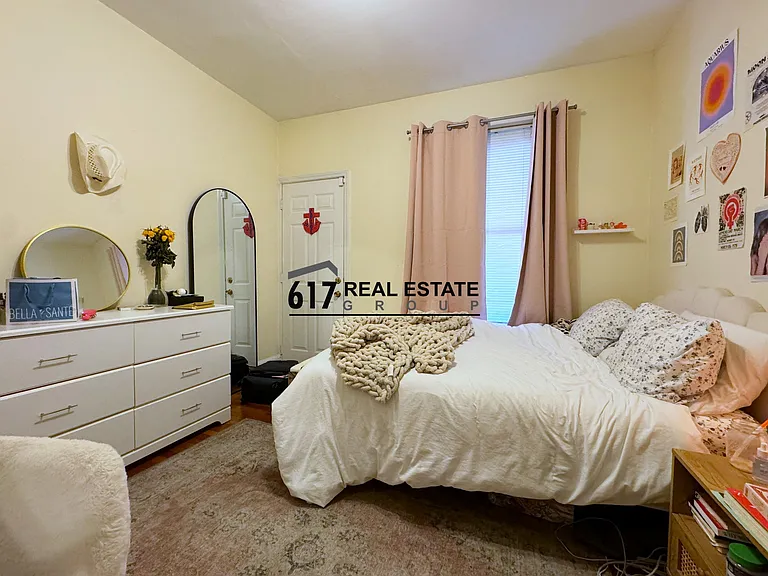 216-1 Freeman St — Photo 5