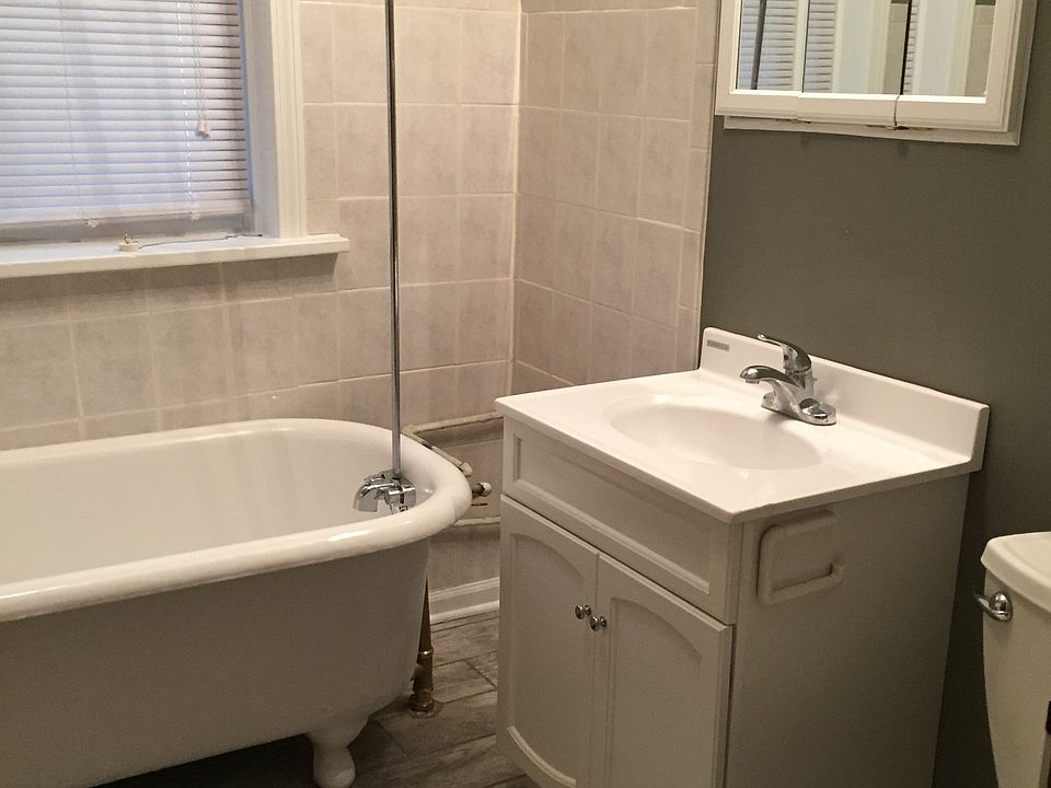 1st image of 2224 N Lawndale Ave