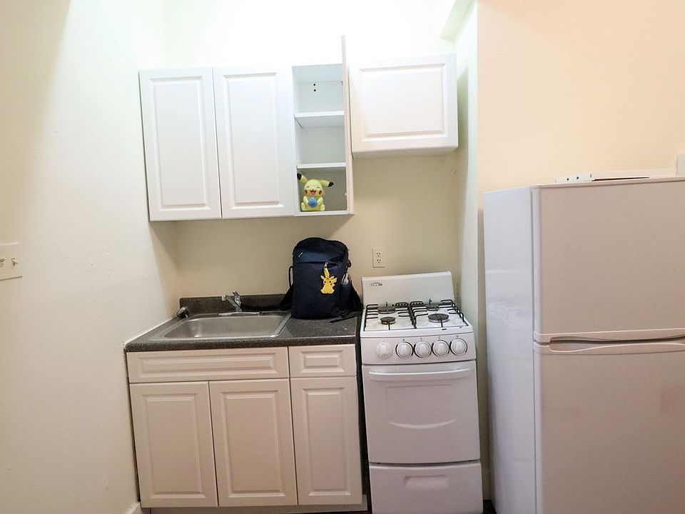 1st image of 1577 York Ave APT 3B