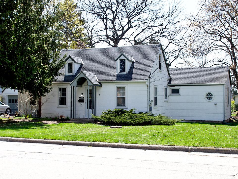 1st image of 441 W Linwood Ave