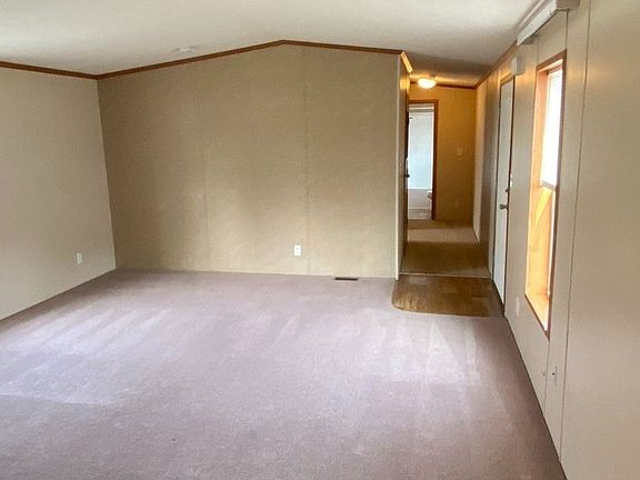 3rd image of 877 Bab Dr