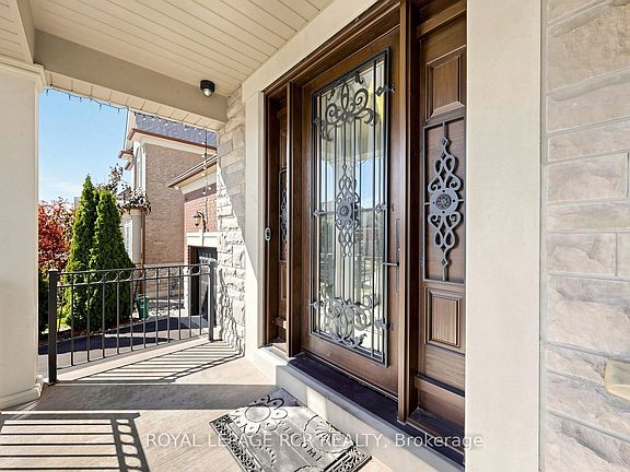 4th image of 30 Fairmont Ridge Trl