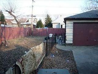 4th image of 1927 S 10th Ave
