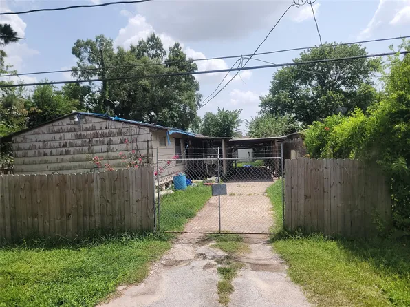 9406 Caddo Rd, Houston, TX 77078