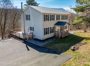 19 Brunswick Sportsman Club Rd, Cropseyville, NY 12052