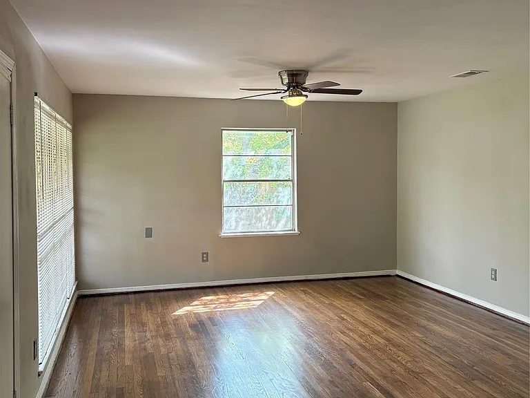 5914 Ridgeway Dr — Photo 6