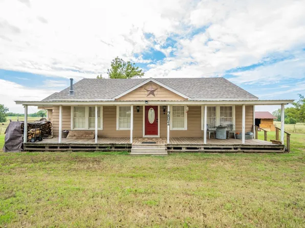 781 County Road 1476, Como, TX 75431
