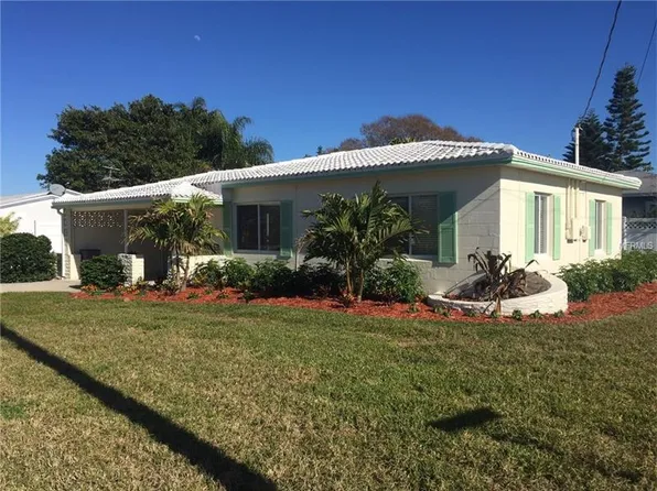 345 145th Ave E, Madeira Beach, FL 33708