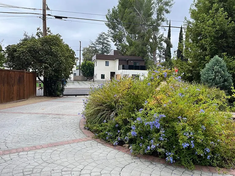 22963 Ostronic Dr — Photo 3