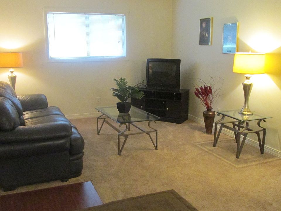 2-bedroom apt. - living room