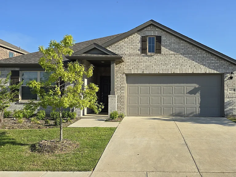 14220 Aberavon Dr — Photo 2