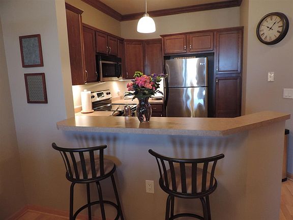 3rd image of 6867 Yellowwood Ln #11