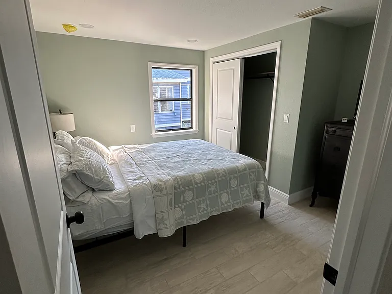 7824 Davis St — Photo 3