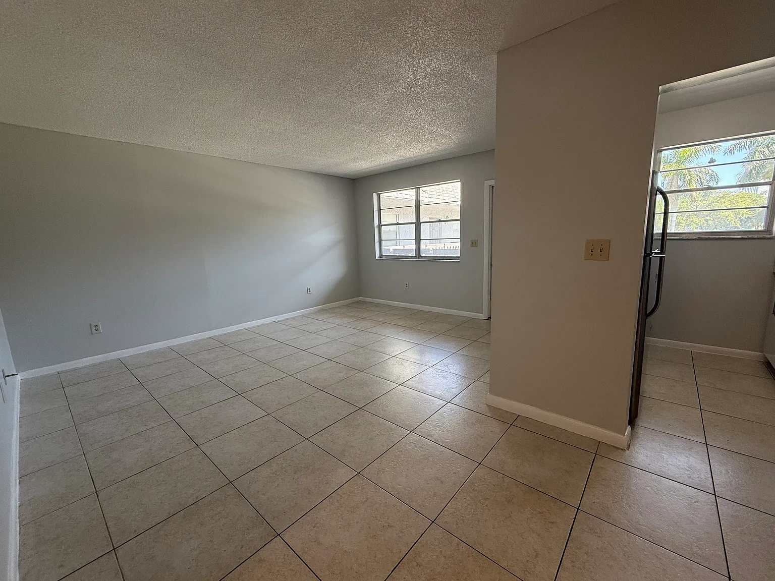 1 bed, 750 sqft, $1,600 — Photo 3