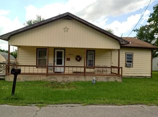 1315 N 11th St, Neodesha, KS 66757