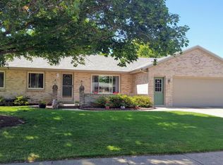 4586 41st St SW, Grandville, MI 49418