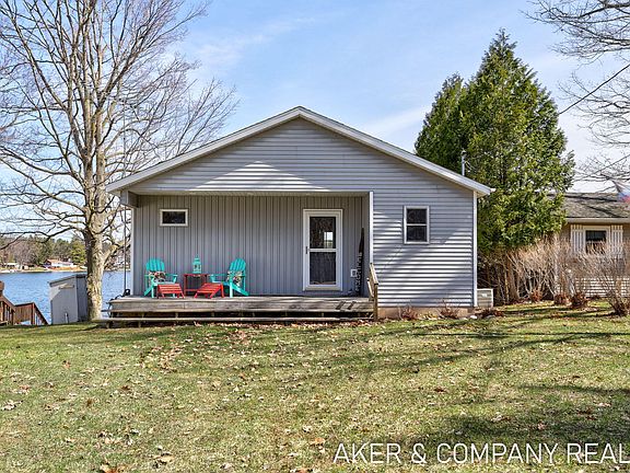 2nd image of 5320 Stella Rd